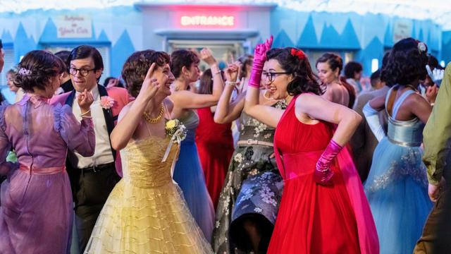 Imagen Grease: El auge de las Damas Rosas 1x8